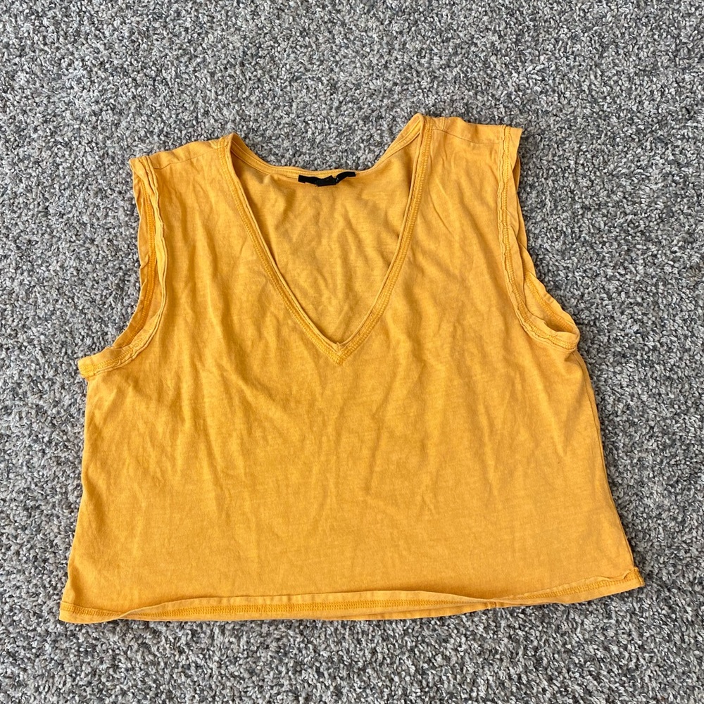 Forever 21 cropped muscle tee